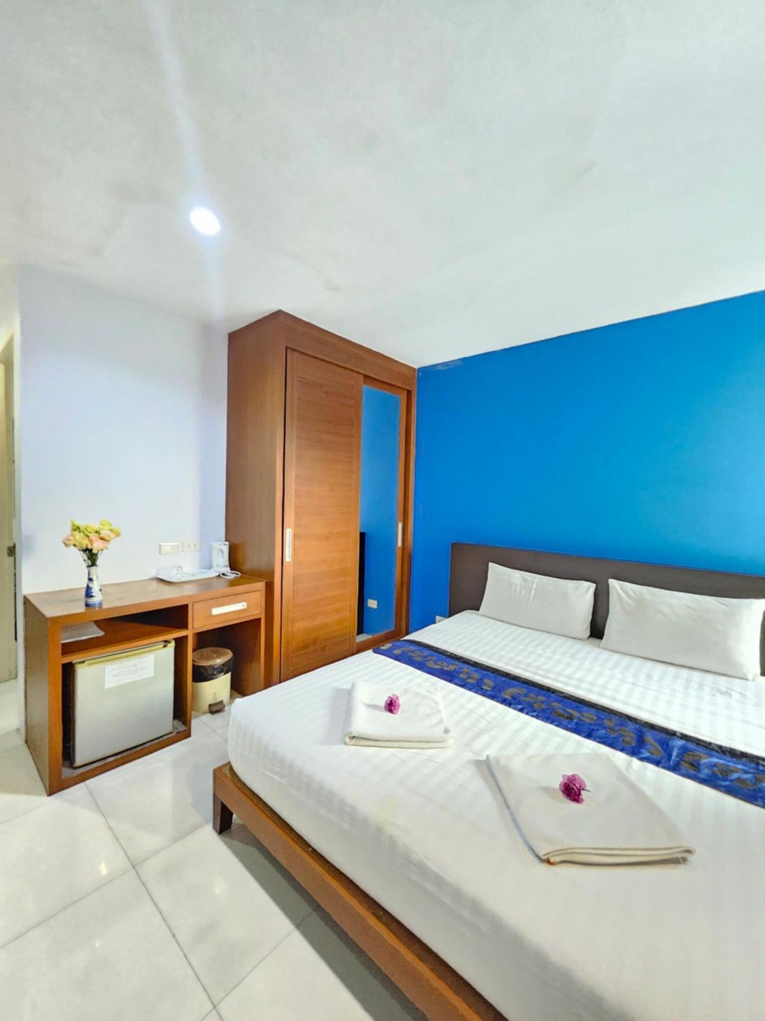 La Xenia Hotel Kata Beach 外观 照片